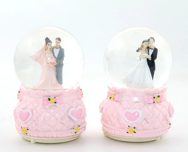 Işıklı Müzikli Kar Küresi 13 Cm Dekoratif